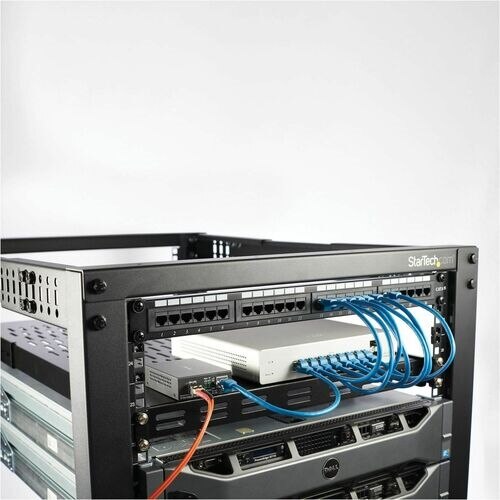 StarTech.com Gigabit Ethernet Fiber Media Converter - Compact - 850nm MM LC - 550m - With MM SFP Transceiver 5