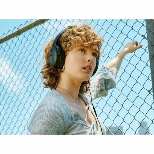 Bose QuietComfort Headphones - Black 7