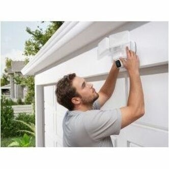 Eufy E30 2K Network Camera - Color - Floodlight 3