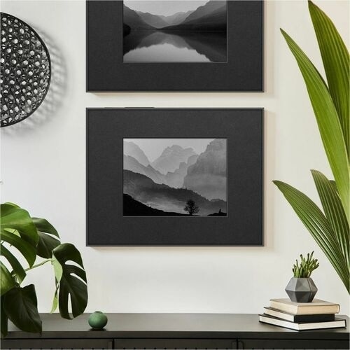 Aluratek ePaper 13.3" WiFi Digital Photo Frame 2