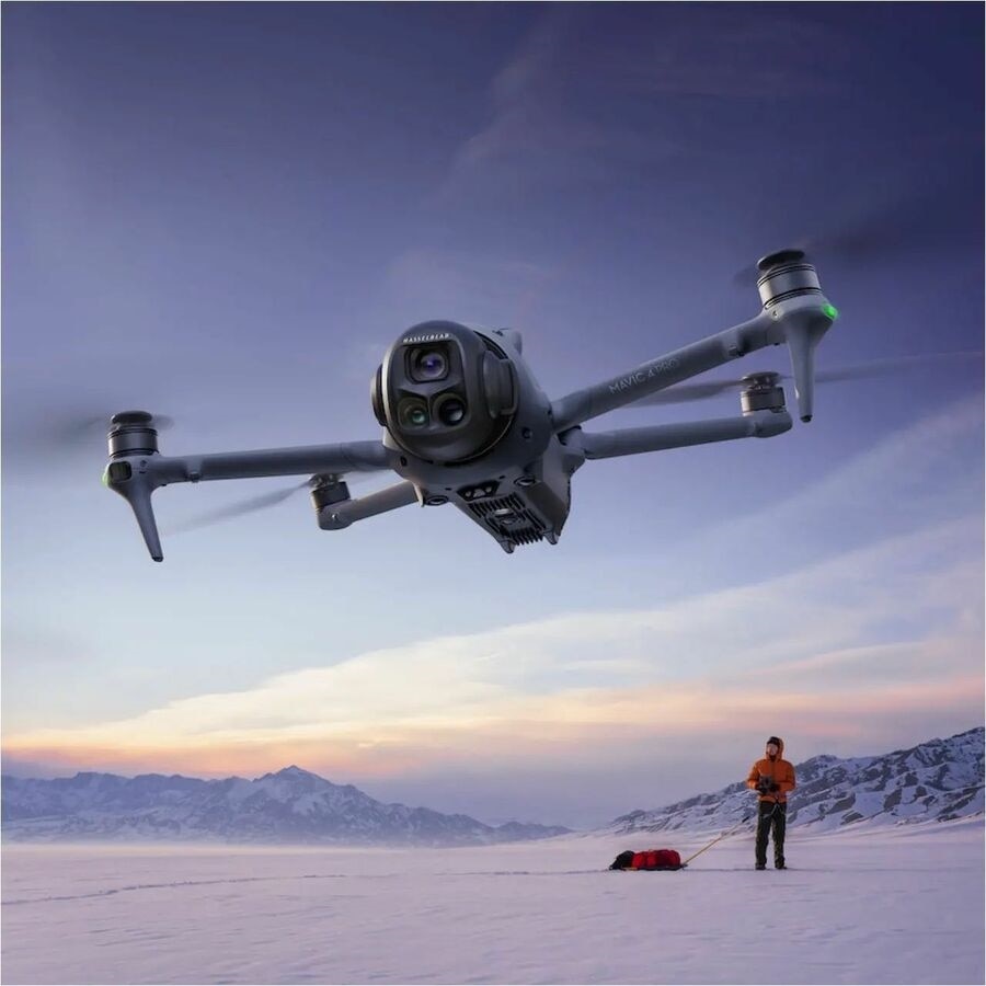 DJI Mavic 4 Pro Fly More Combo 3
