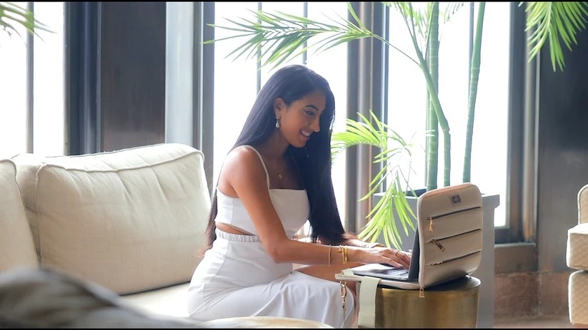 Sandy Lisa La Jolla Work In Sleeve- Beige 11