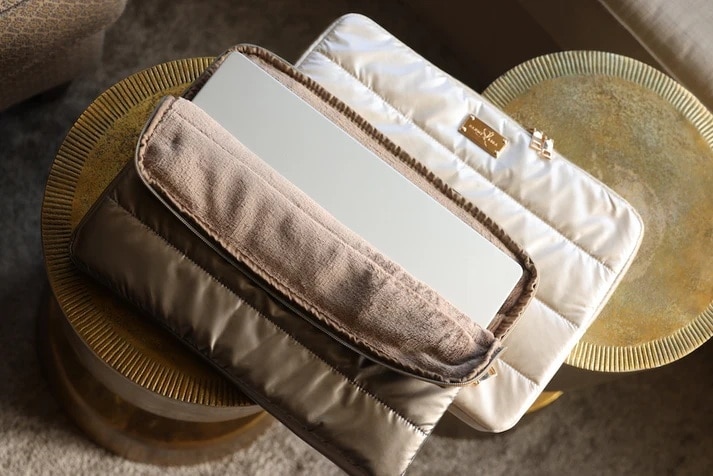 Sandy Lisa Cape Town Carrying Case (Sleeve) for 16" Laptop - Bronze Chrome 7