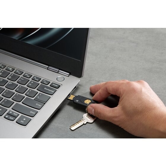 Kensington VeriMark NFC+ USB-A Security Key 9