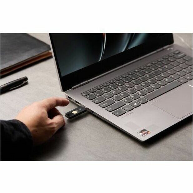 Kensington VeriMark NFC+ USB-C Security Key 10